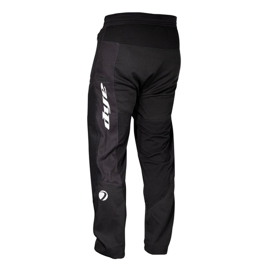 DYE FLX Pants paintball pants – lifestyle / on-field shot