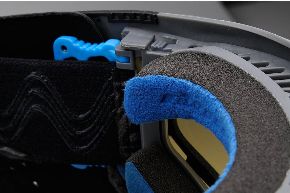 DYE i5 GOGGLE - ONYX GOLD 2.0